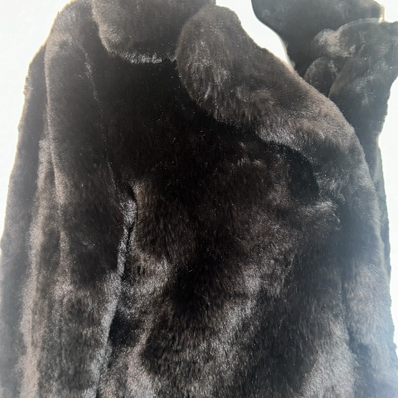 NWT JOUJOU BLACK FAUX FUR WOMEN JACKET / COAT - Picture 4 of 15